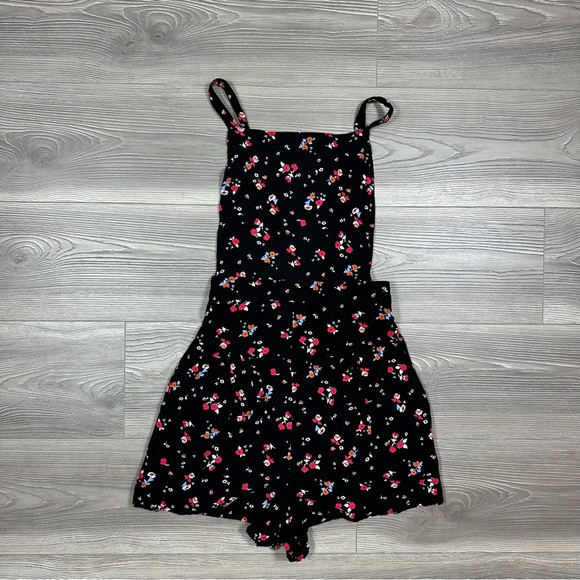 Free People Black Floral Bib Romper Size M - Picture 1 of 7